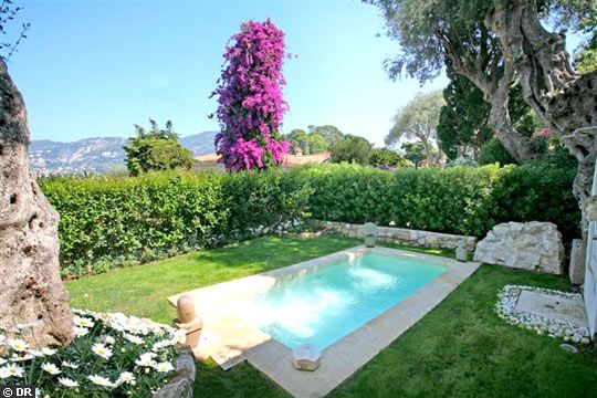 Giá xây dựng 1 bể bơi là bao nhiêu? Đây là câu hỏi thường được các chủ đầu tư hỏi, chúng tôi xin trả lời như sau